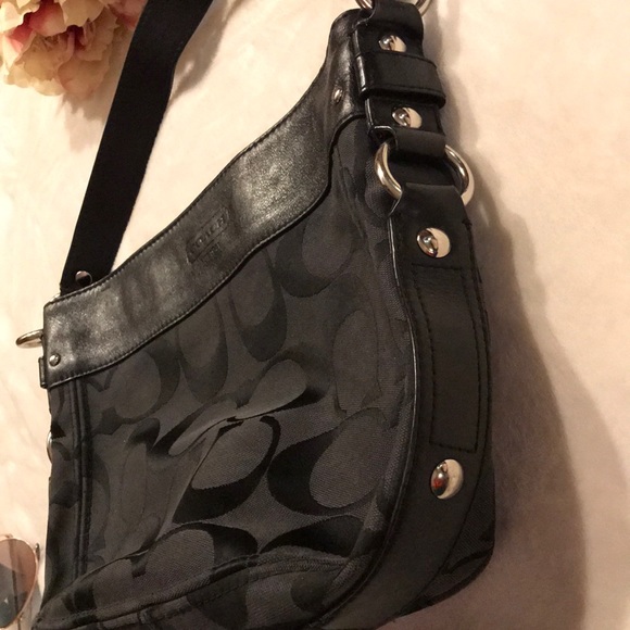 COACH-Authentic - Picture 5 of 7